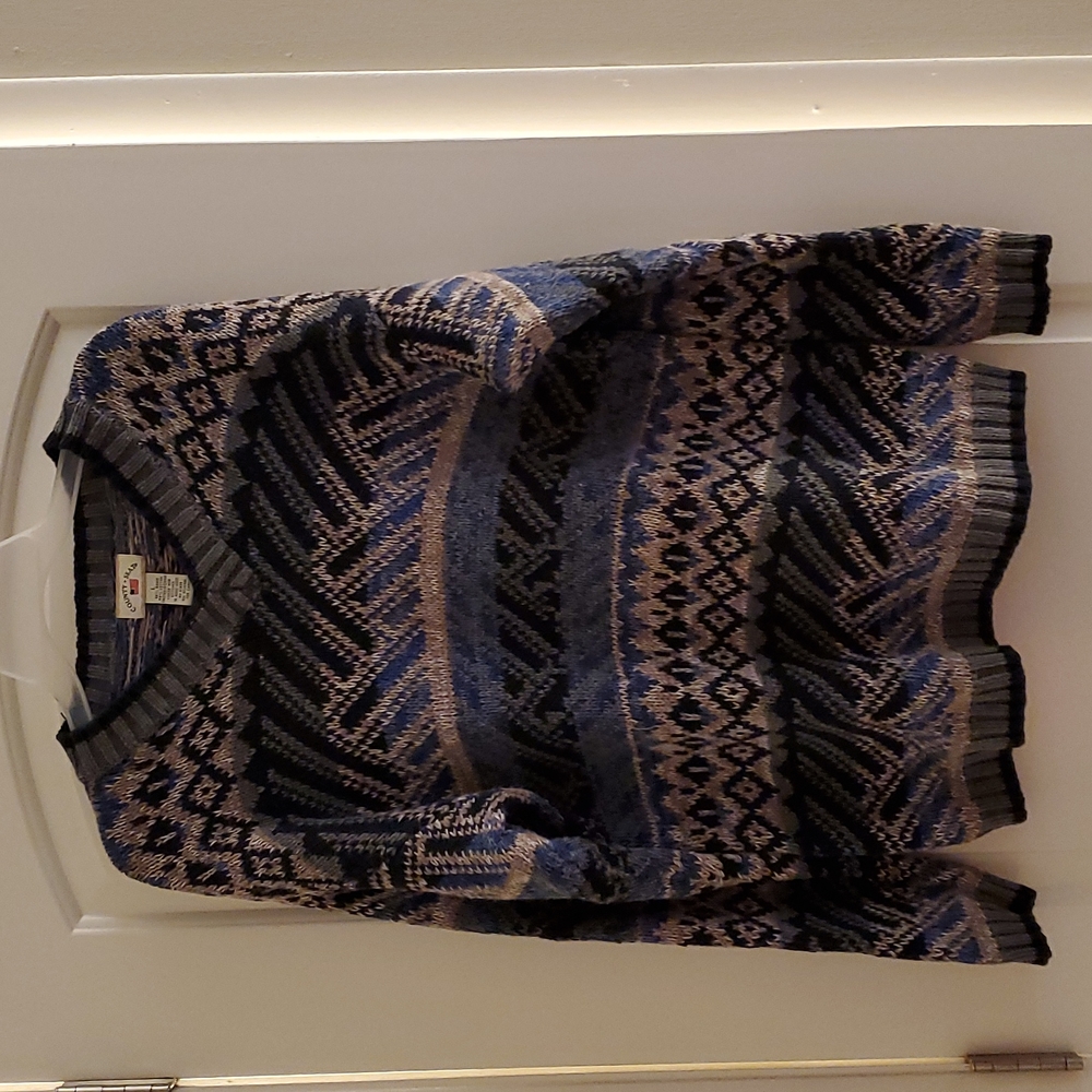 County Seat L sweater